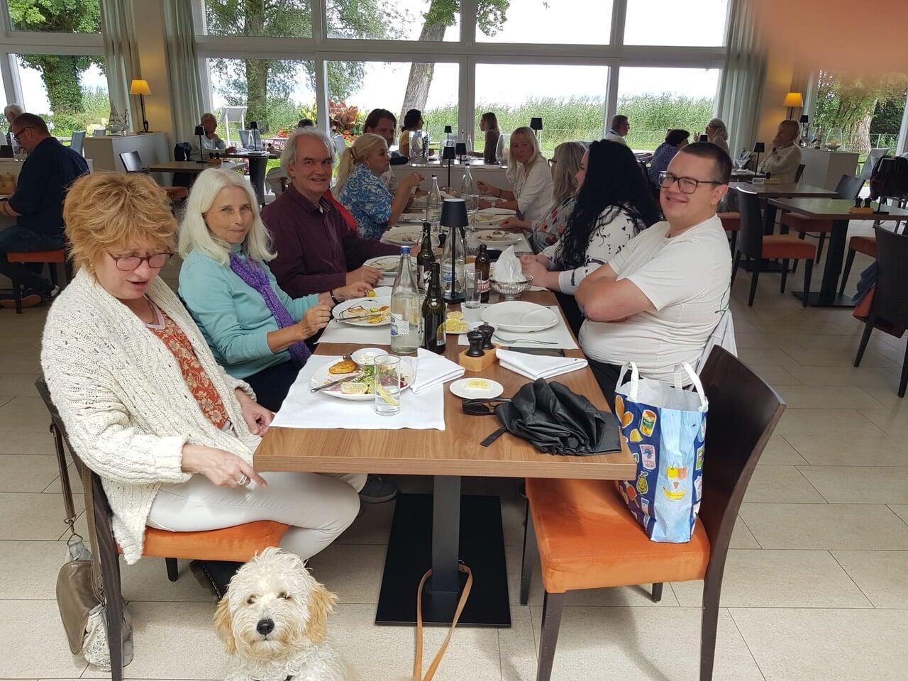 Lesung und Austauschrunde zum Sinn der Leben